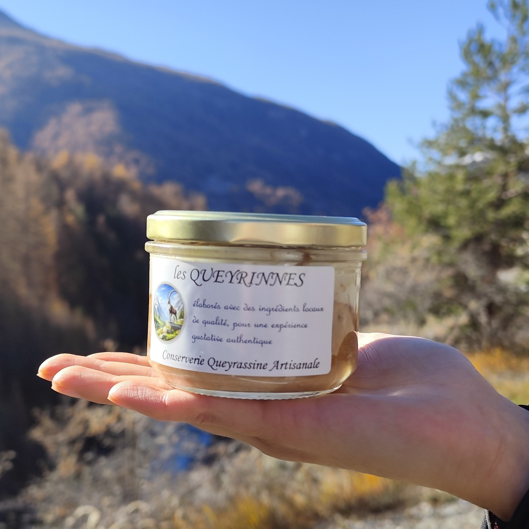 Photo de l'entreprise : LES QUEYRINNES